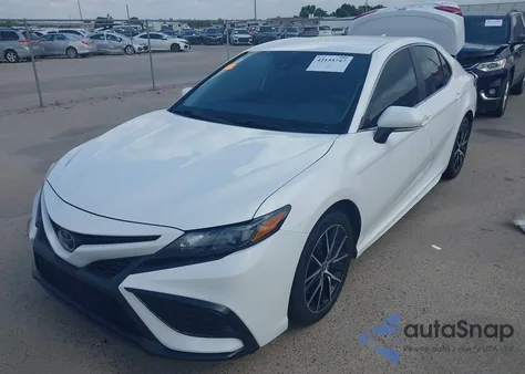 2023 Toyota Camry Se z USA, uszkodzony, nr VIN 4T1G11AK0PU739255